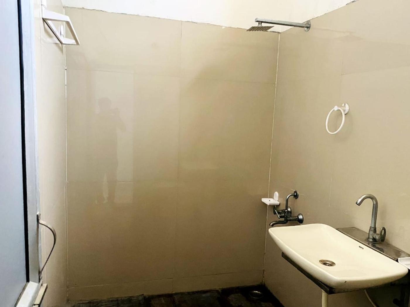 فندق G G Multi Complex ميروت المظهر الخارجي الصورة